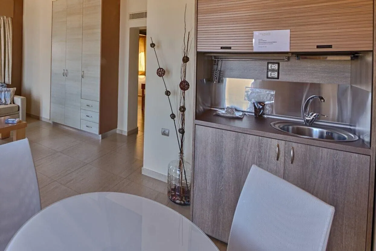 Petani Bay Hotel - Adults Only Vovikes